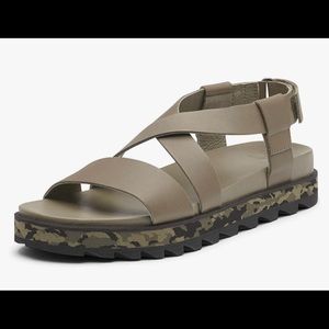 Like new sorel sandals